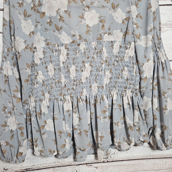 **LAST CHANCE** American Eagle long sleeve blouse - Picture 10 of 15